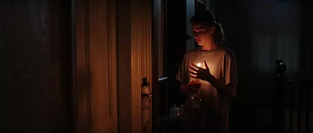 死の谷間の画像