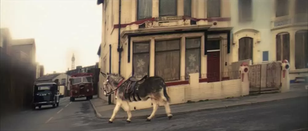 ノーウェアボーイ ひとりぼっちのあいつの画像