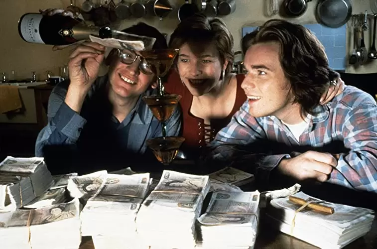 シャロウ・グレイブの画像