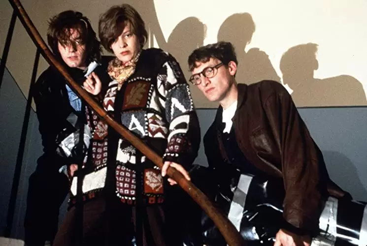 シャロウ・グレイブの画像