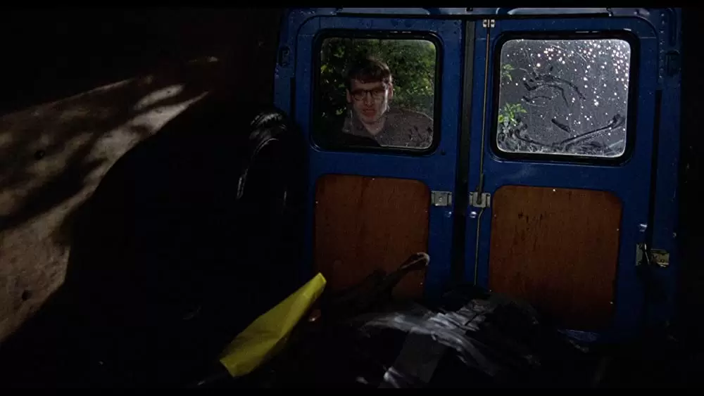 シャロウ・グレイブの画像