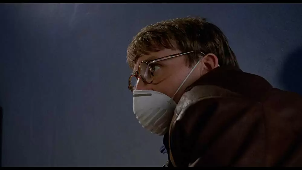 シャロウ・グレイブの画像