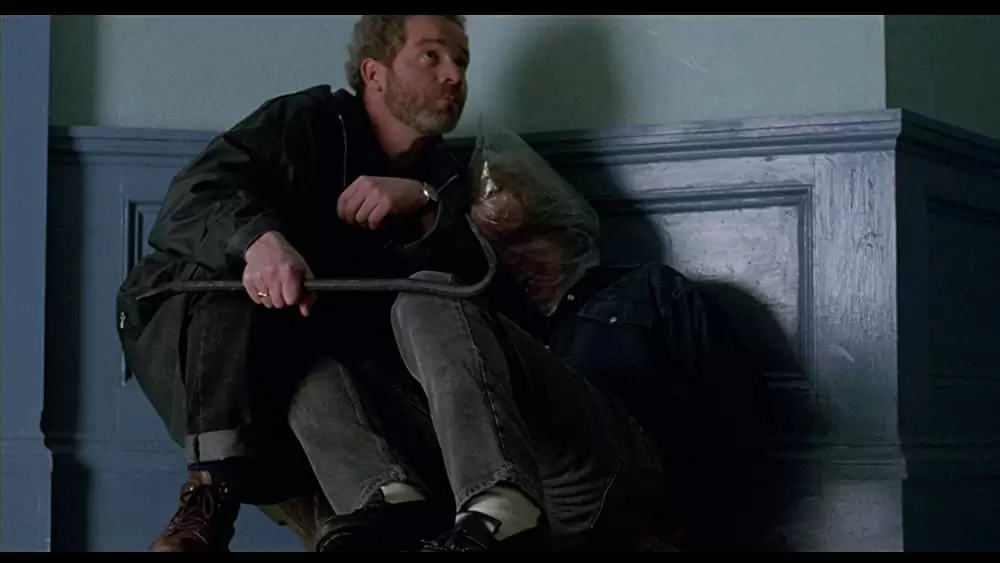 シャロウ・グレイブの画像