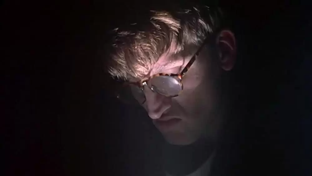 シャロウ・グレイブの画像