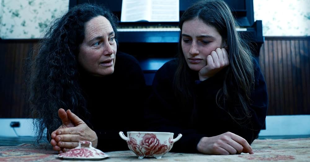 Hellbender（原題）の画像