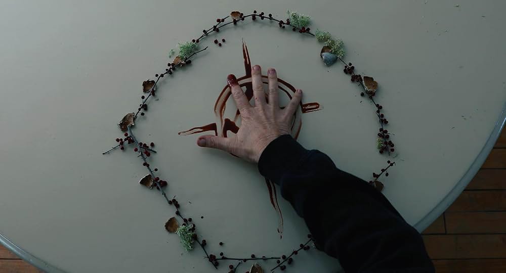 Hellbender（原題）の画像