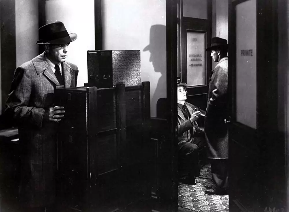 「三つ数えろ」ハンフリー・ボガート & エリシャ・クック・Jr. & ボブ・スティールの画像