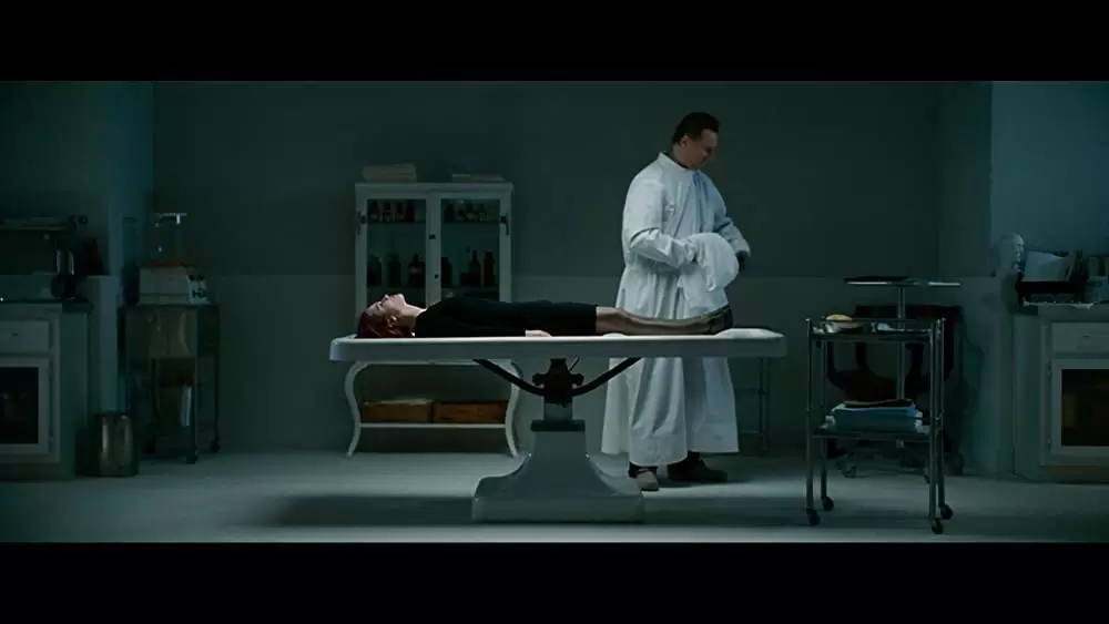 「アフターライフ」クリスティーナ・リッチ & リーアム・ニーソンの画像