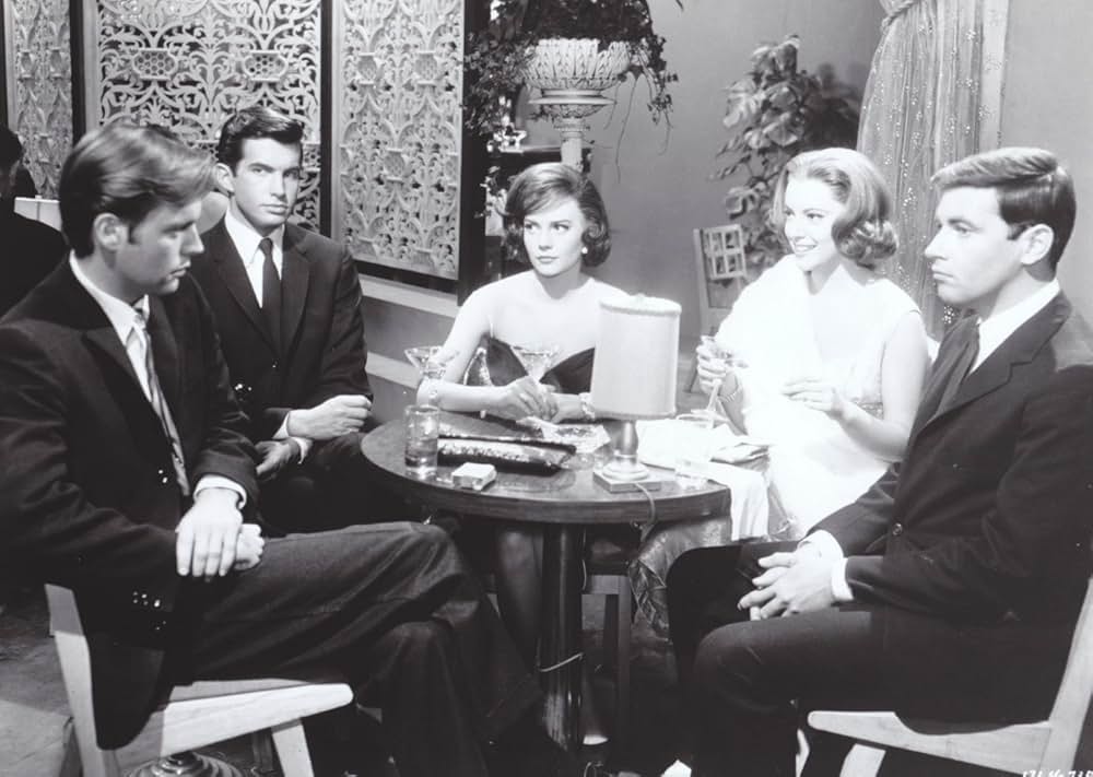 夜が泣いているの画像