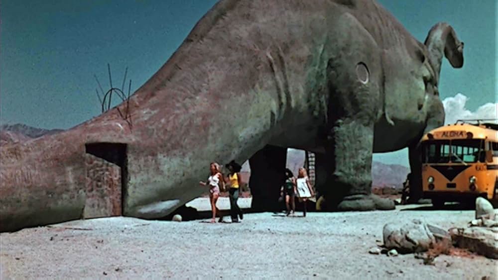 Revenge of the Cheerleaders（原題）の画像