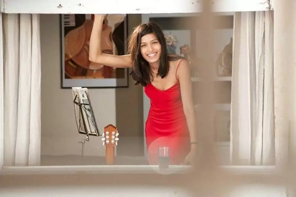 「恋のロンドン狂騒曲」フリーダ・ピントの画像