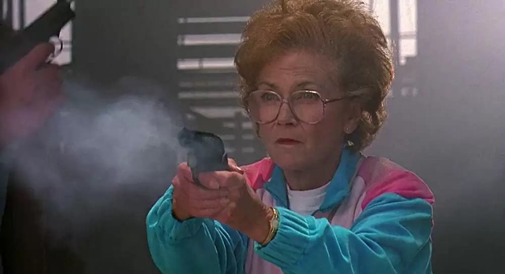 刑事ジョー ママにお手上げの画像