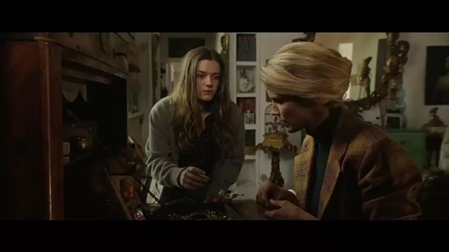 「アンティークの祝祭」アリス・タグリオーニの画像