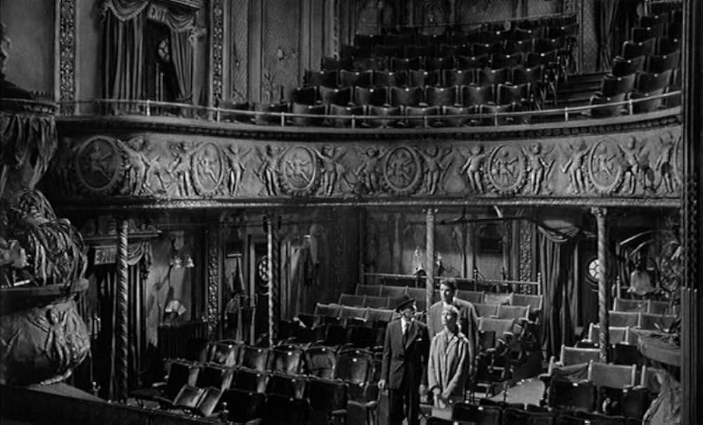 ピーター・セラーズの地上最小のショウの画像