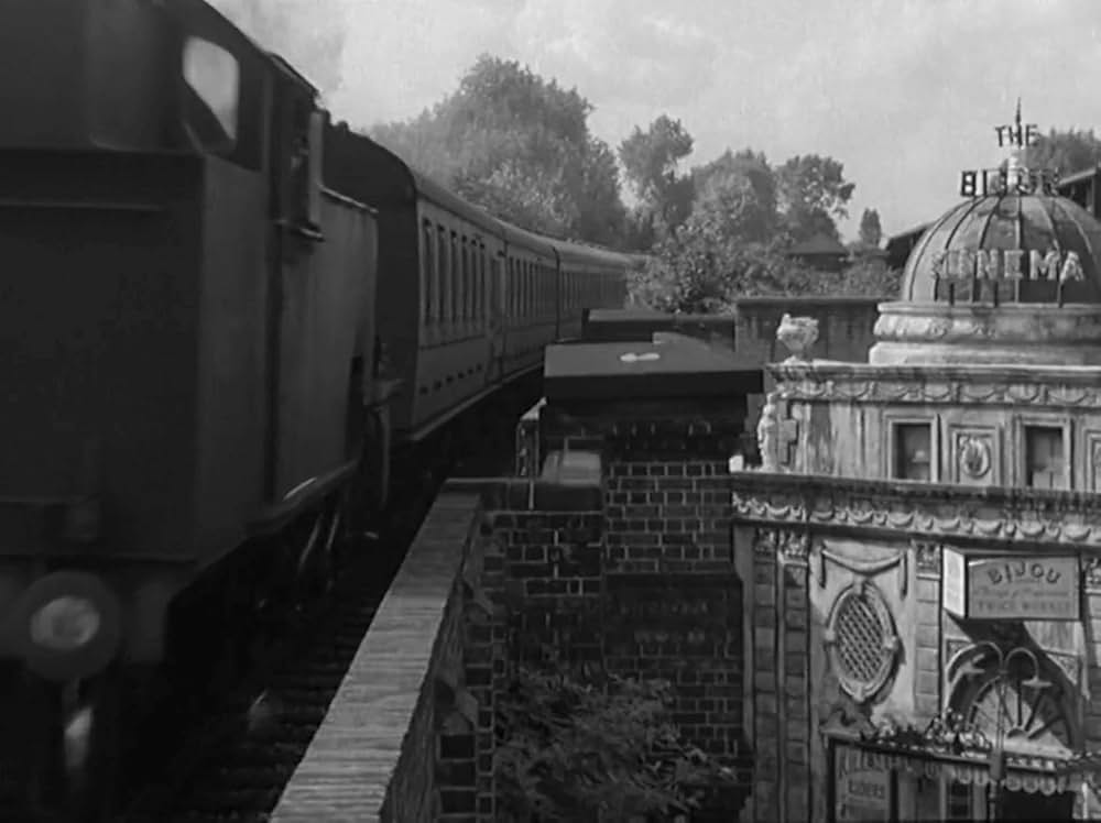 ピーター・セラーズの地上最小のショウの画像