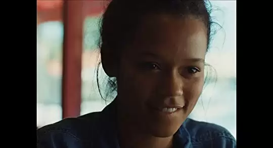 WAVES／ウェイブスの画像