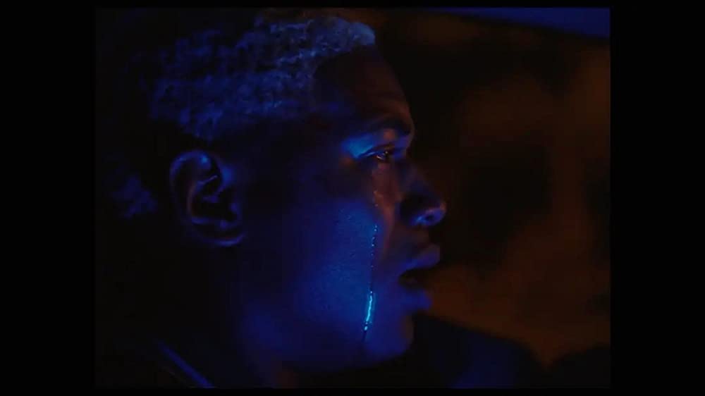 WAVES／ウェイブスの画像