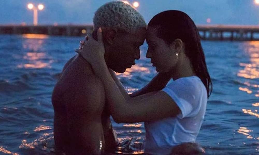 WAVES／ウェイブスの画像