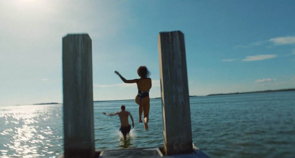 WAVES／ウェイブスの画像