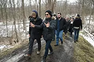 「SKIN スキン」ガイ・ナティーブ & ゾーイ・コレッティ & ダニエル・マクドナルドの画像