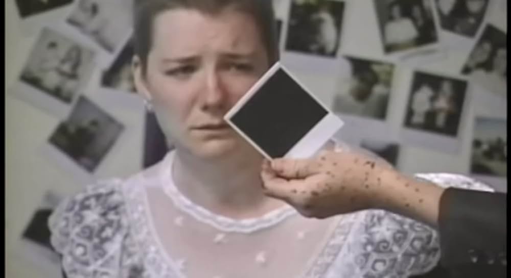 スクラップブック 全裸少女監禁記録の画像