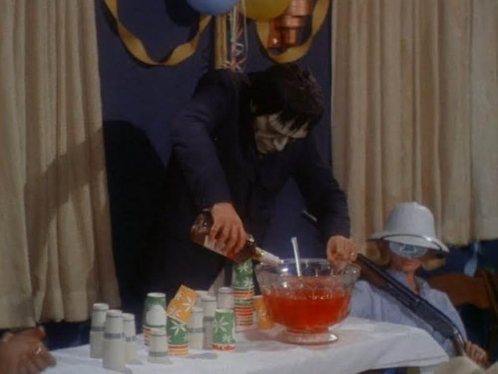 House on Bare Mountain（原題）の画像