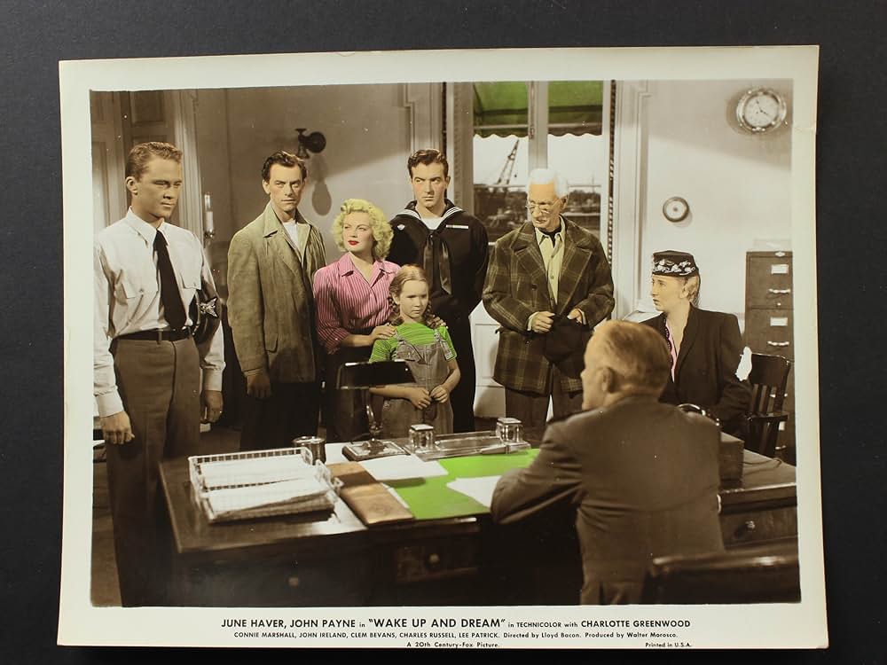 小さな漂流船の画像