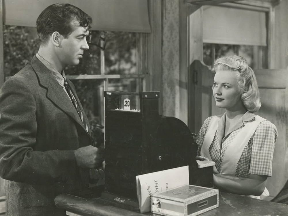 小さな漂流船の画像