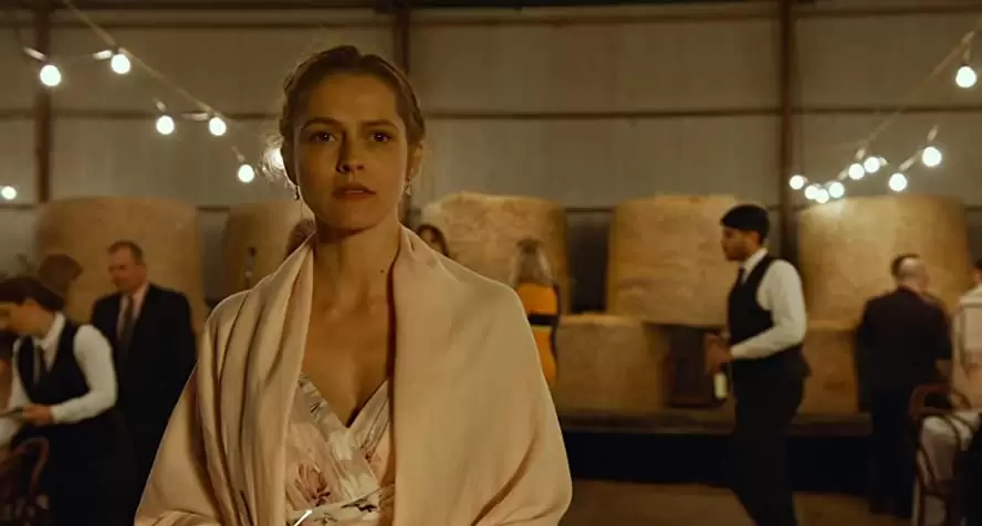 「ライド・ライク・ア・ガール」テリーサ・パーマーの画像