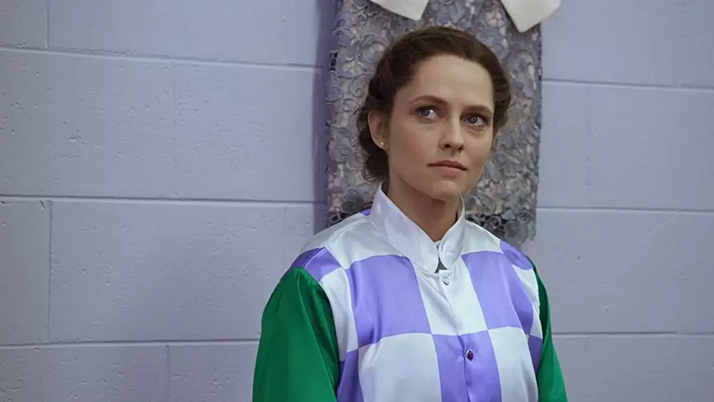 「ライド・ライク・ア・ガール」テリーサ・パーマーの画像