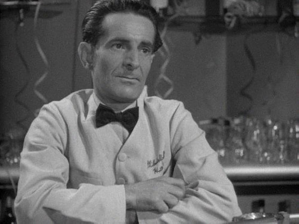 When Strangers Marry（原題）の画像