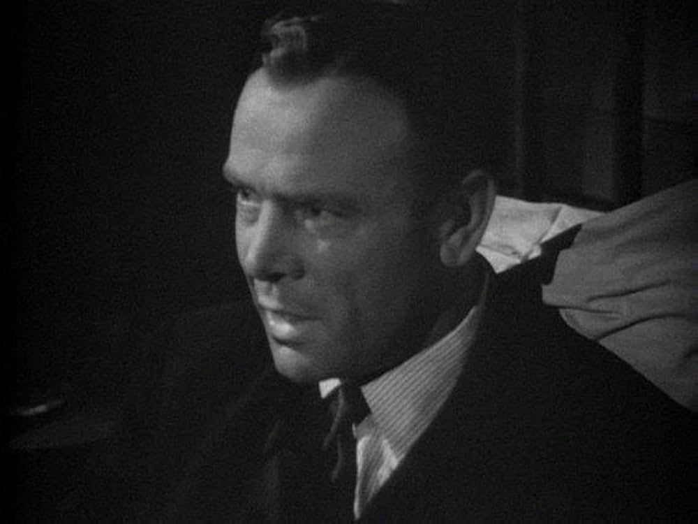 When Strangers Marry（原題）の画像