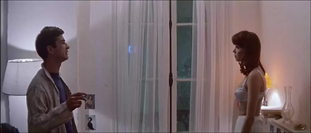 女は女であるの画像