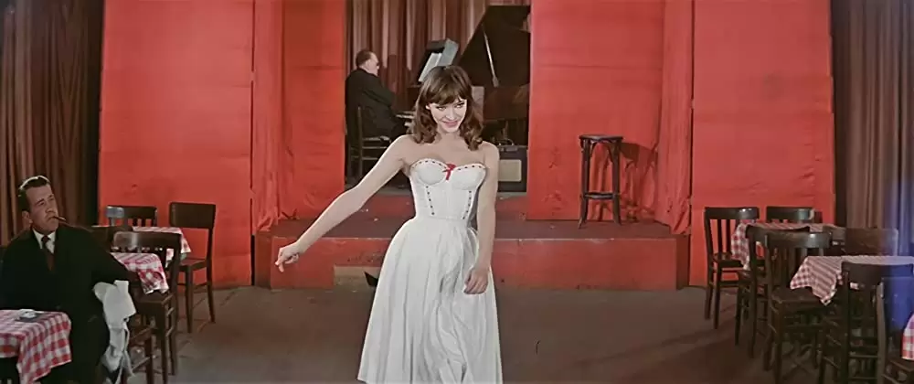 女は女であるの画像