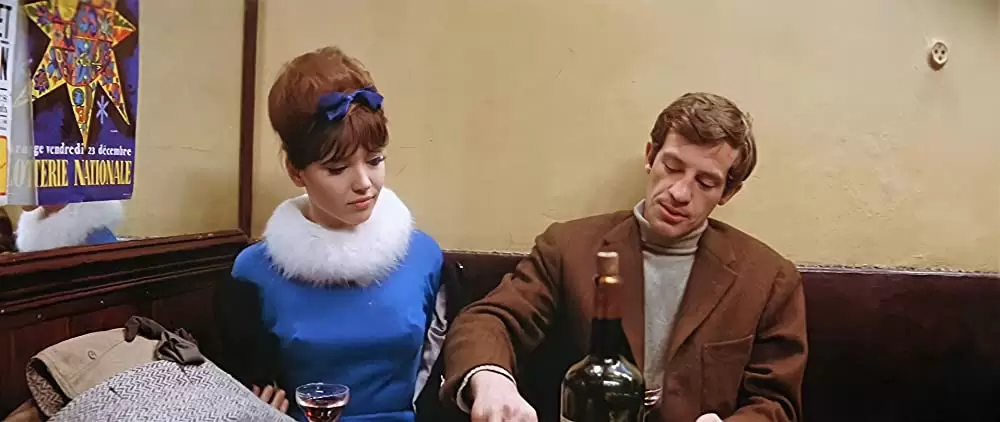 女は女であるの画像