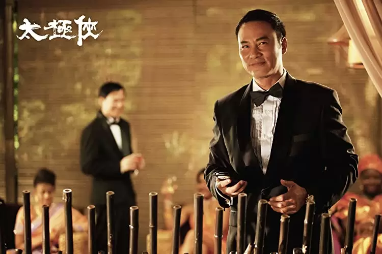 「キアヌ・リーブス ファイティング・タイガー」サイモン・ヤムの画像