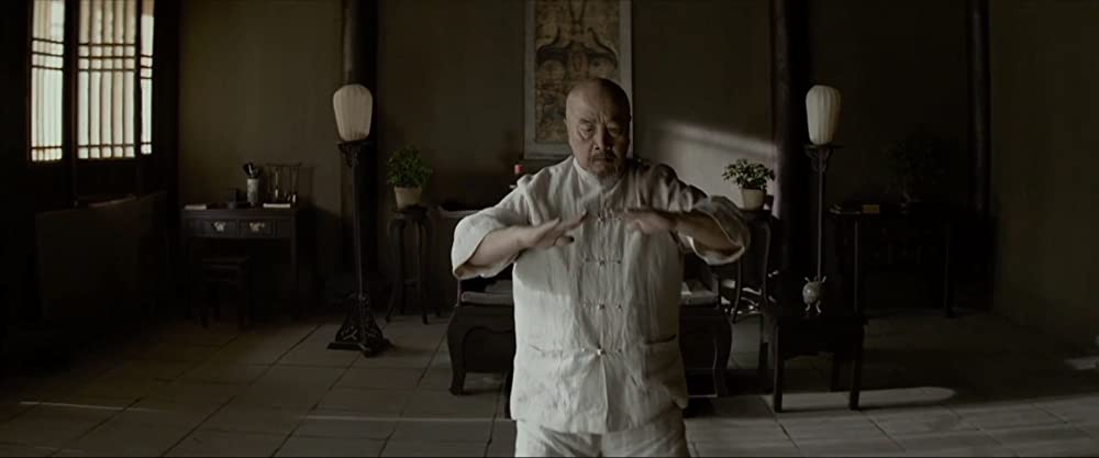 キアヌ・リーブス ファイティング・タイガーの画像