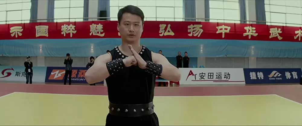 キアヌ・リーブス ファイティング・タイガーの画像