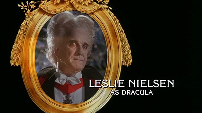 レスリー・ニールセンの ドラキュラの画像