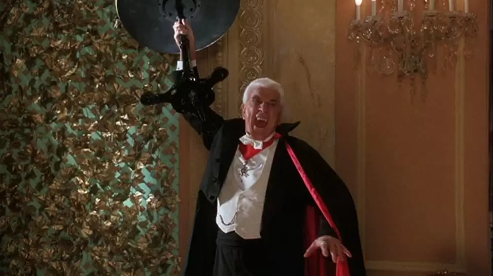 「レスリー・ニールセンの ドラキュラ」レスリー・ニールセンの画像