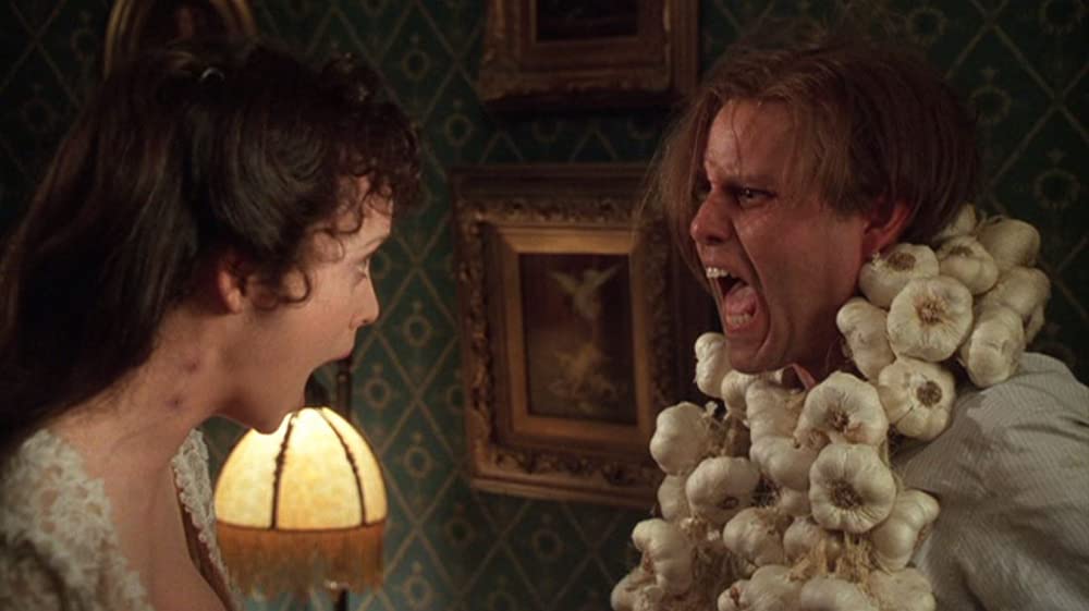 レスリー・ニールセンの ドラキュラの画像