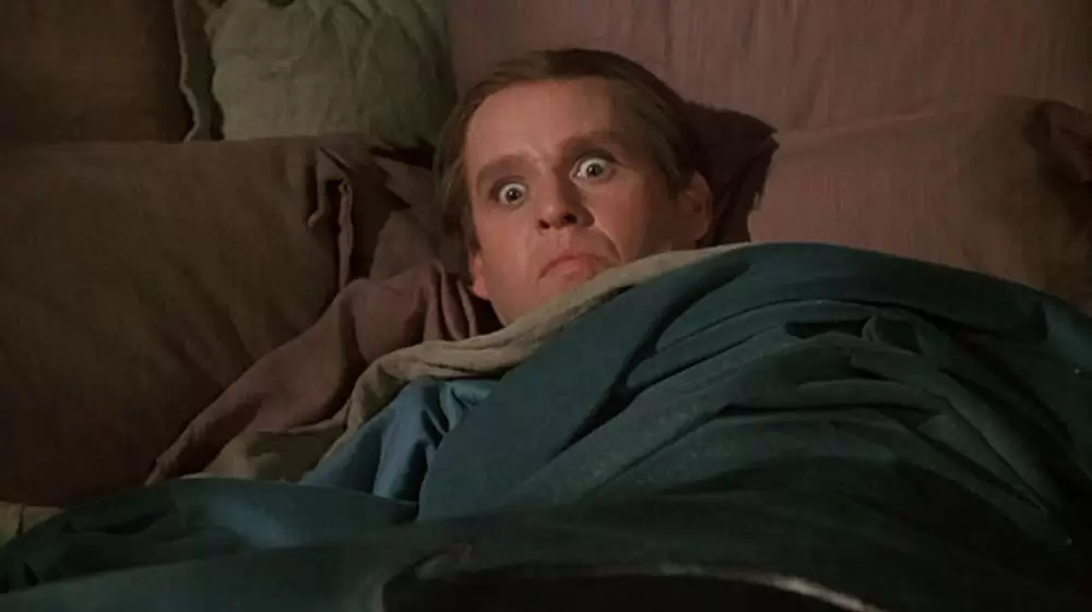 レスリー・ニールセンの ドラキュラの画像