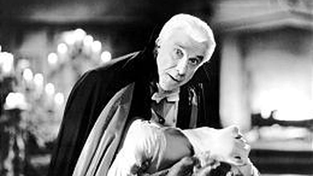 レスリー・ニールセンの ドラキュラの画像