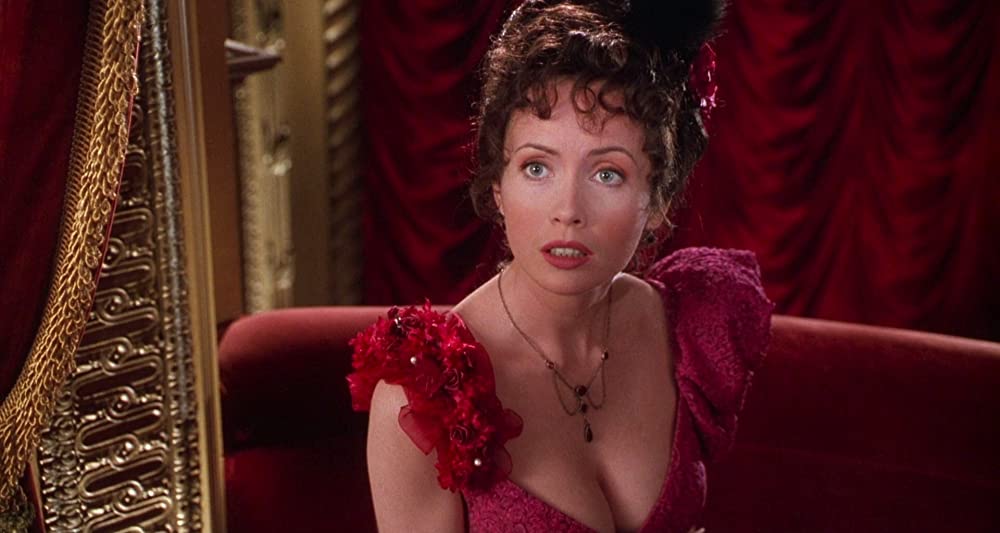 レスリー・ニールセンの ドラキュラの画像