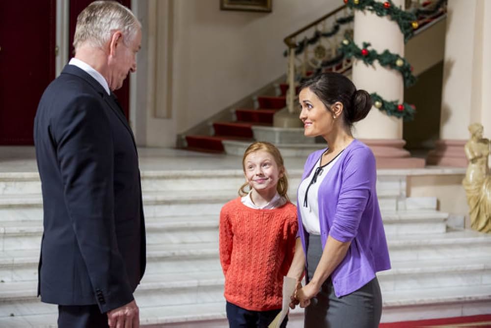 ロイヤル・クリスマス：恋する家庭教師の画像