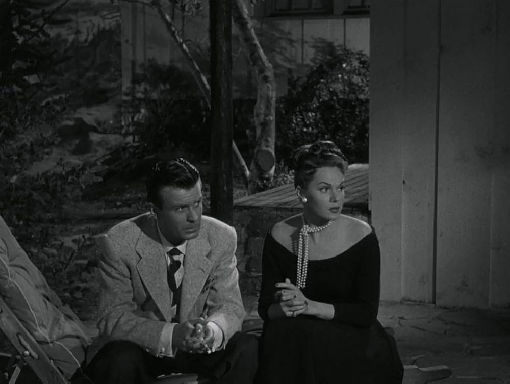 The Dark Past（原題）の画像