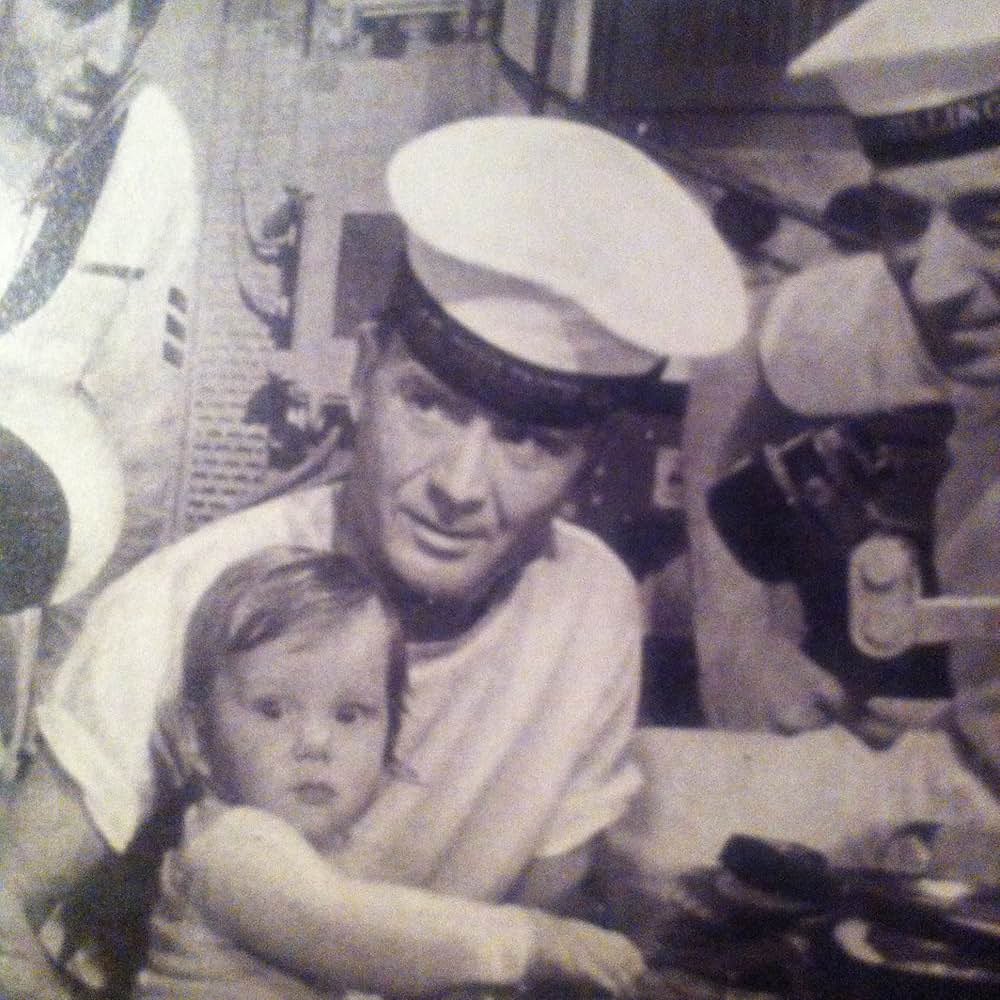 「The Baby and the Battleship（原題）」の画像