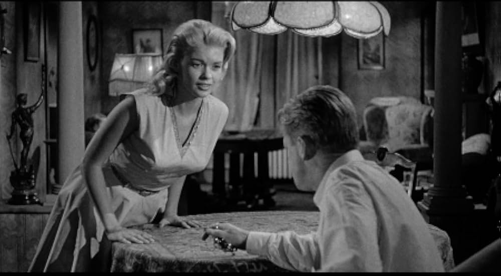 The Burglar（原題）の画像