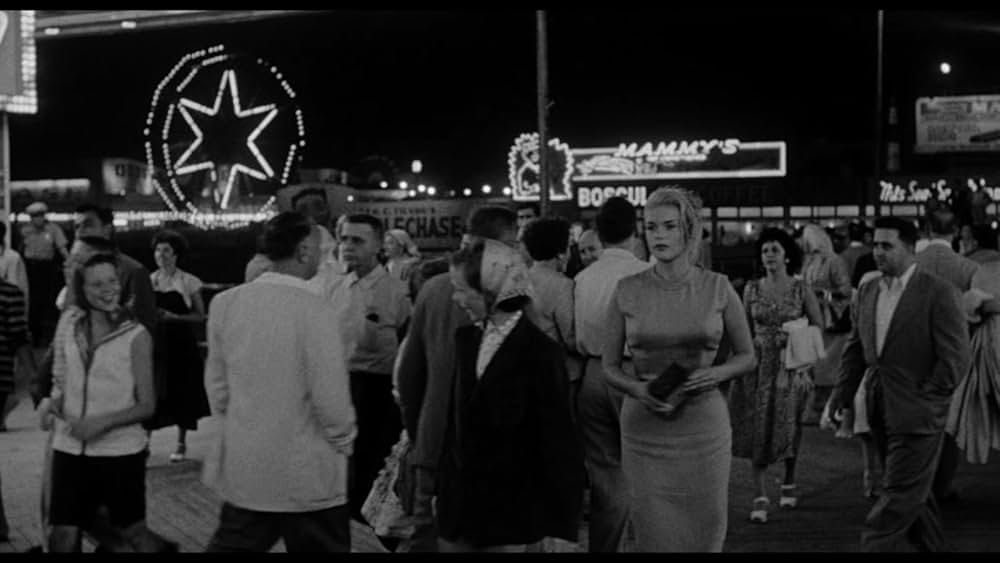 The Burglar（原題）の画像