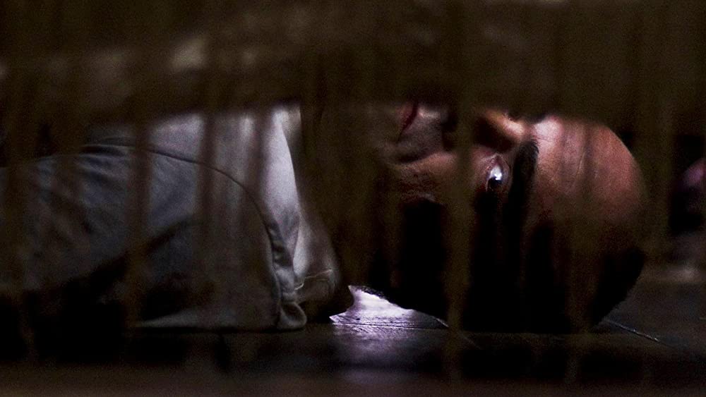 スリーピング タイト 白肌の美女の異常な夜の画像